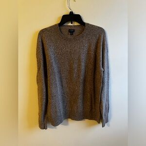 NWT NEVER WORN - Men’s Crewneck Sweater